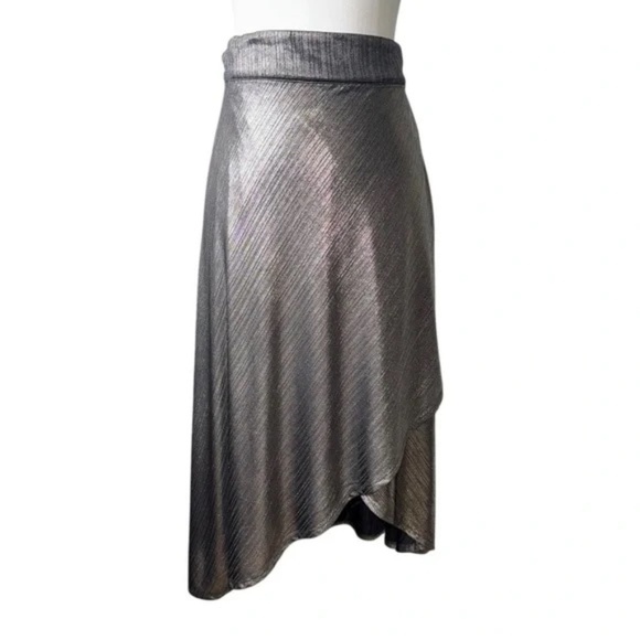 HOUSE OF HARLOW 1960 x REVOLVE Maya Wrap Skirt in Liquid Gold - Picture 5 of 5